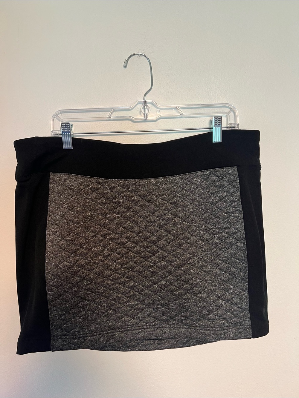 Smartwool Black and Gray Quilted Mini Skirt